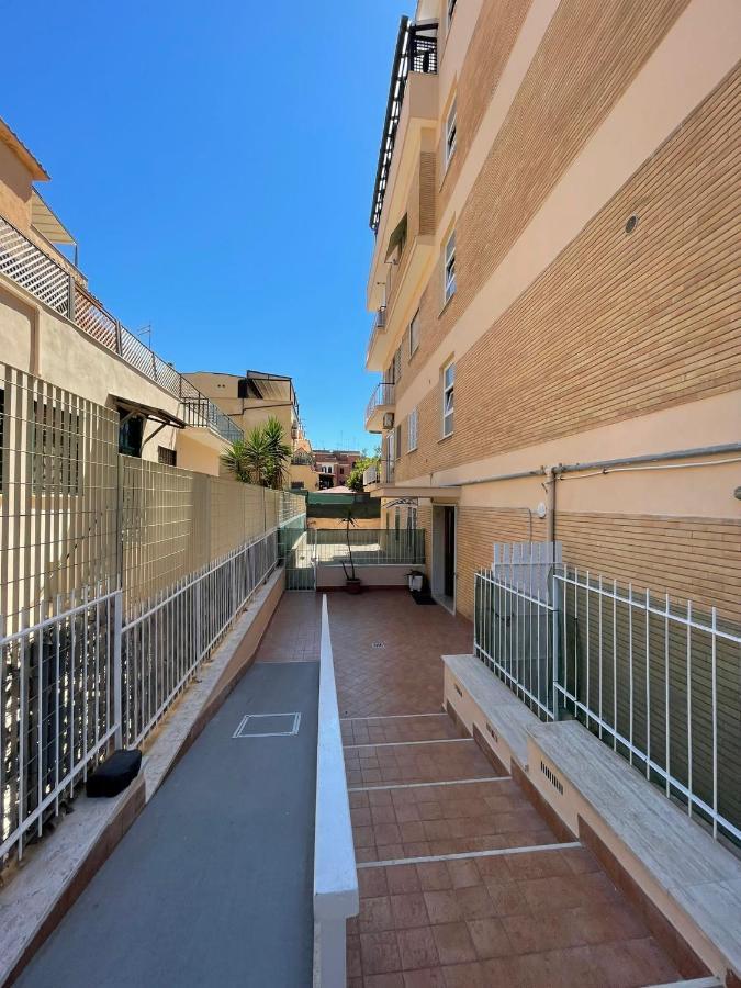 Casa Felix Ostia Apartment Exterior photo